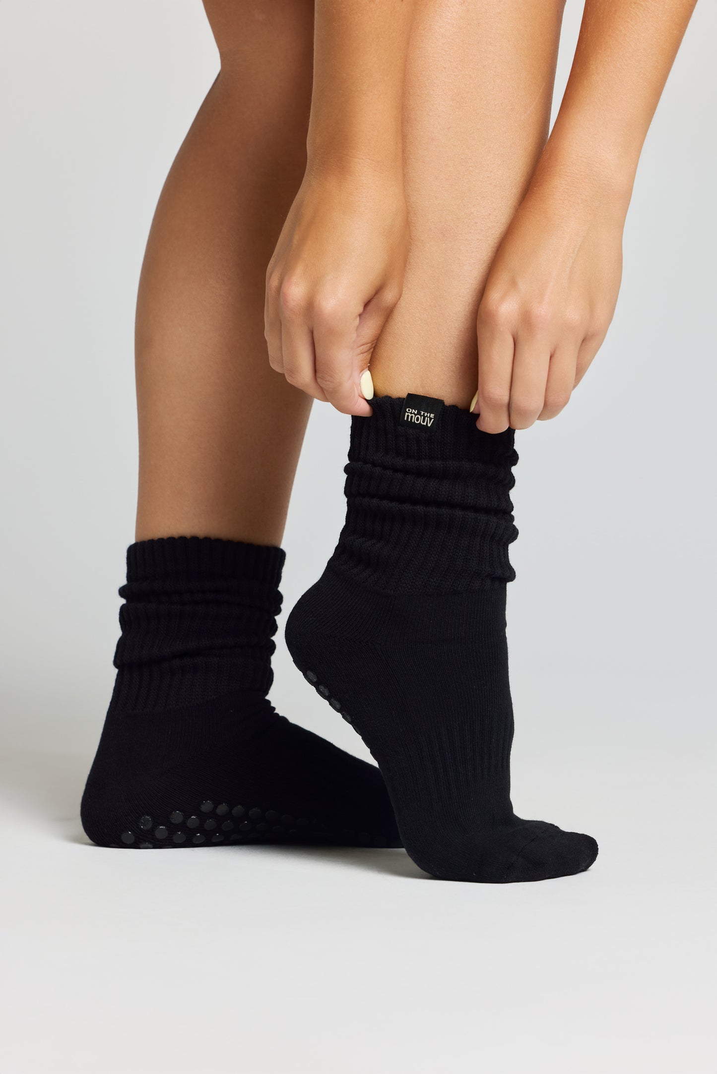 On The Mouv (Black)